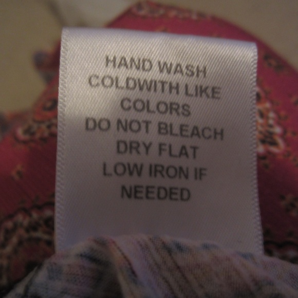 Travel Elements XL shirt - Picture 3 of 5